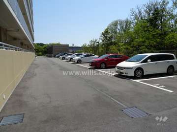 敷地内駐車場（屋外平面式）