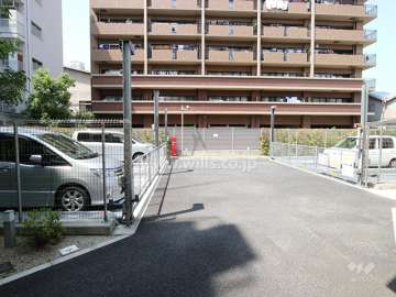 敷地内駐車場（屋外機械式）
