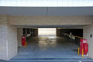 敷地内駐車場（屋内機械式）