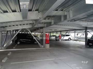 敷地内駐車場（屋内平面式）