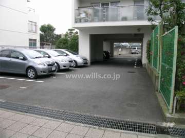 駐車場入り口