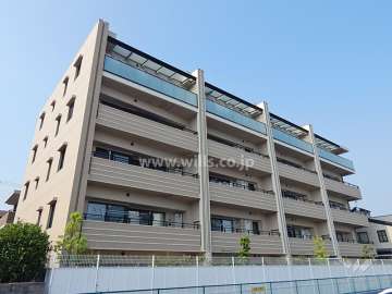 ワコーレアベニュー塚口の外観（南西側から）