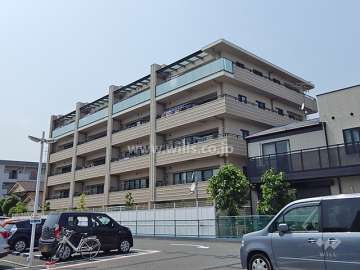 ワコーレアベニュー塚口の外観（南東側から）