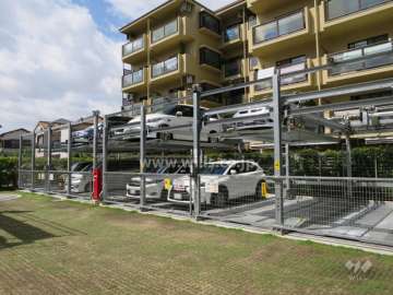 敷地内駐車場（屋外機械式）