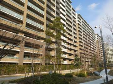 Brilliaレジデンス六甲アイランドの外観（南西側から）