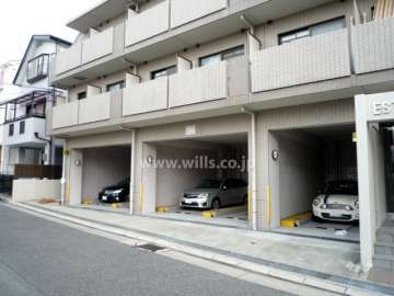 敷地内駐車場（屋内機械式）
