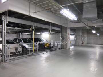 敷地内駐車場（屋内機械式）