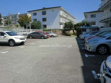 敷地内駐車場（屋外平面式）