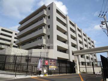 エスリード西宮甲陽園2番館の外観（南西側から）