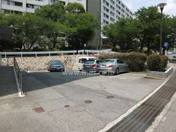 敷地内駐車場（屋外平面式）