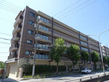 ユニハイムエクシア東灘森北町の外観（北東側から）