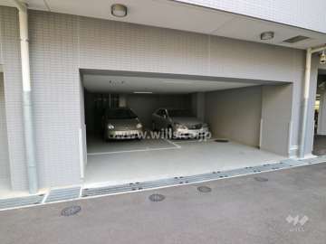 敷地内駐車場（屋外平面式）