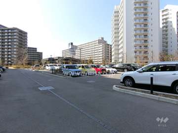 敷地内駐車場（屋外平面式）