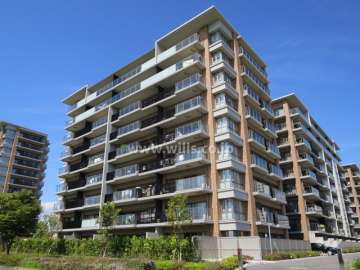 六甲アイランドCITY　W7Residence8番館の外観（南東側から）