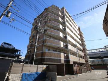 リベール東灘青木の外観（北西側から）