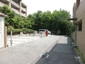 敷地内駐車場（屋外機械式）