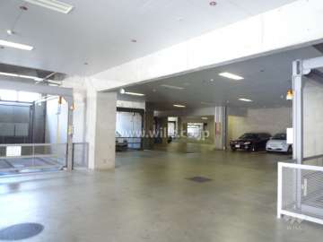 敷地内駐車場（屋内機械式、屋内平面式）
