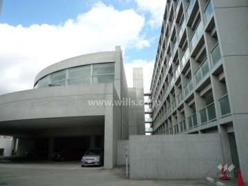 ジークレフ六甲の丘の外観（西側から）。左手にあるのはフィットネスセンターです。