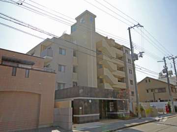 アルファステイツ六甲篠原の外観(北東側から)