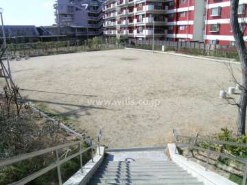 敷地南側の公園