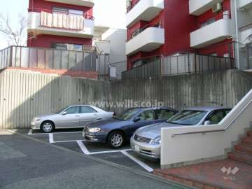 敷地内の駐車場