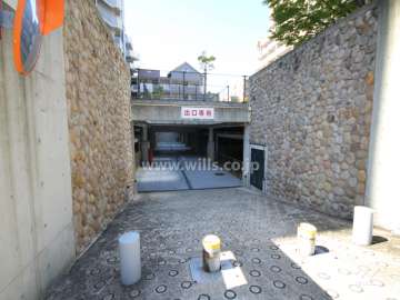 駐車場出口