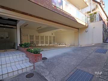 敷地内駐車場（屋内平面式）