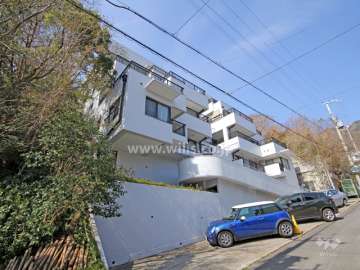 クラウンハイツ篠原台1の外観(南東側から)