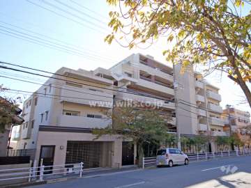 グランスイート六甲篠原本町の外観(北東側から)