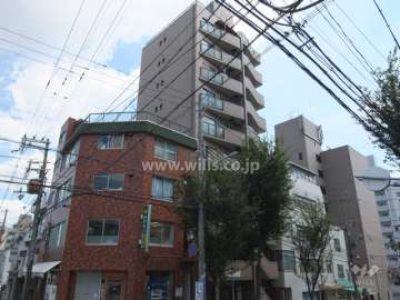 グランパレ阪急六甲の外観（北西側から）