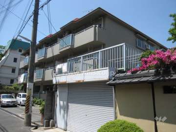 岡町シティハウスの外観（南東側から）