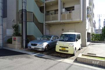 敷地内駐車場（屋外平面式）