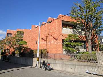 グレイス六甲の外観(南東側から)