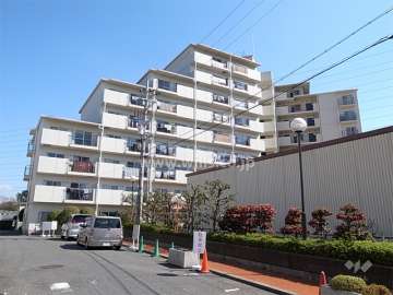 日商岩井第１１緑地公園マンションの外観（西側から）