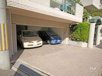敷地内駐車場（屋内平面式）