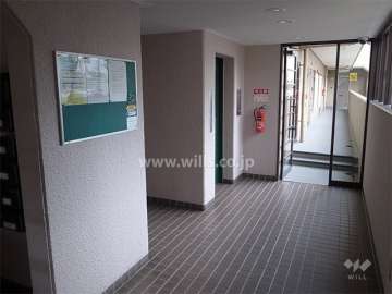 エントランスホール