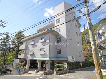 シャトー宮坂の外観(東側から)
