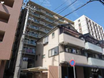 ステイツ六甲道フラッツの外観（南西側から）