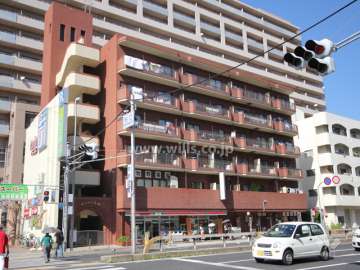 セントレマンションの外観(南西側から)
