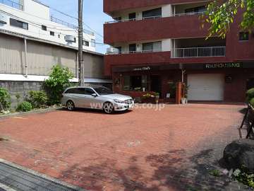 店舗部分駐車場