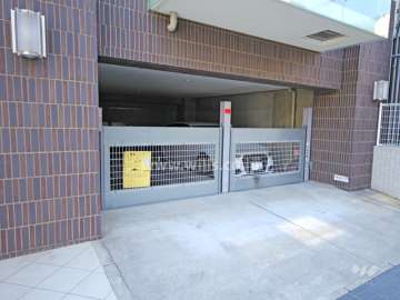 敷地内駐車場（屋内機械式）