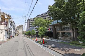 敷地北側の前面道路