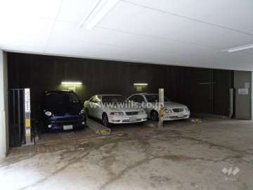 敷地内駐車場（屋内機械式）