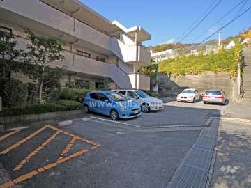 敷地内駐車場（屋外平面式）