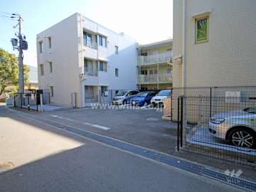 敷地内駐車場（屋外機械式）