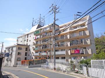 ハイツ六甲の外観(北東側から)