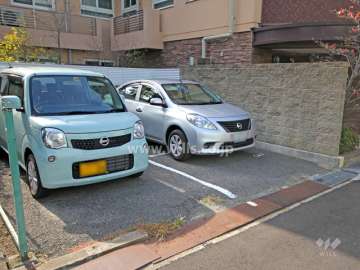 敷地内駐車場（屋外平面式）