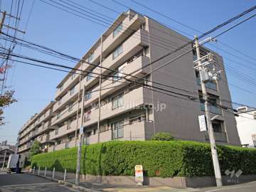 ファミール六甲道の外観(南東側から)