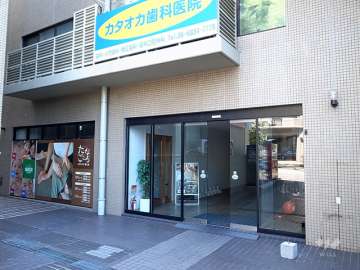 棟内の店舗部分