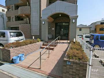 エントランスアプローチ